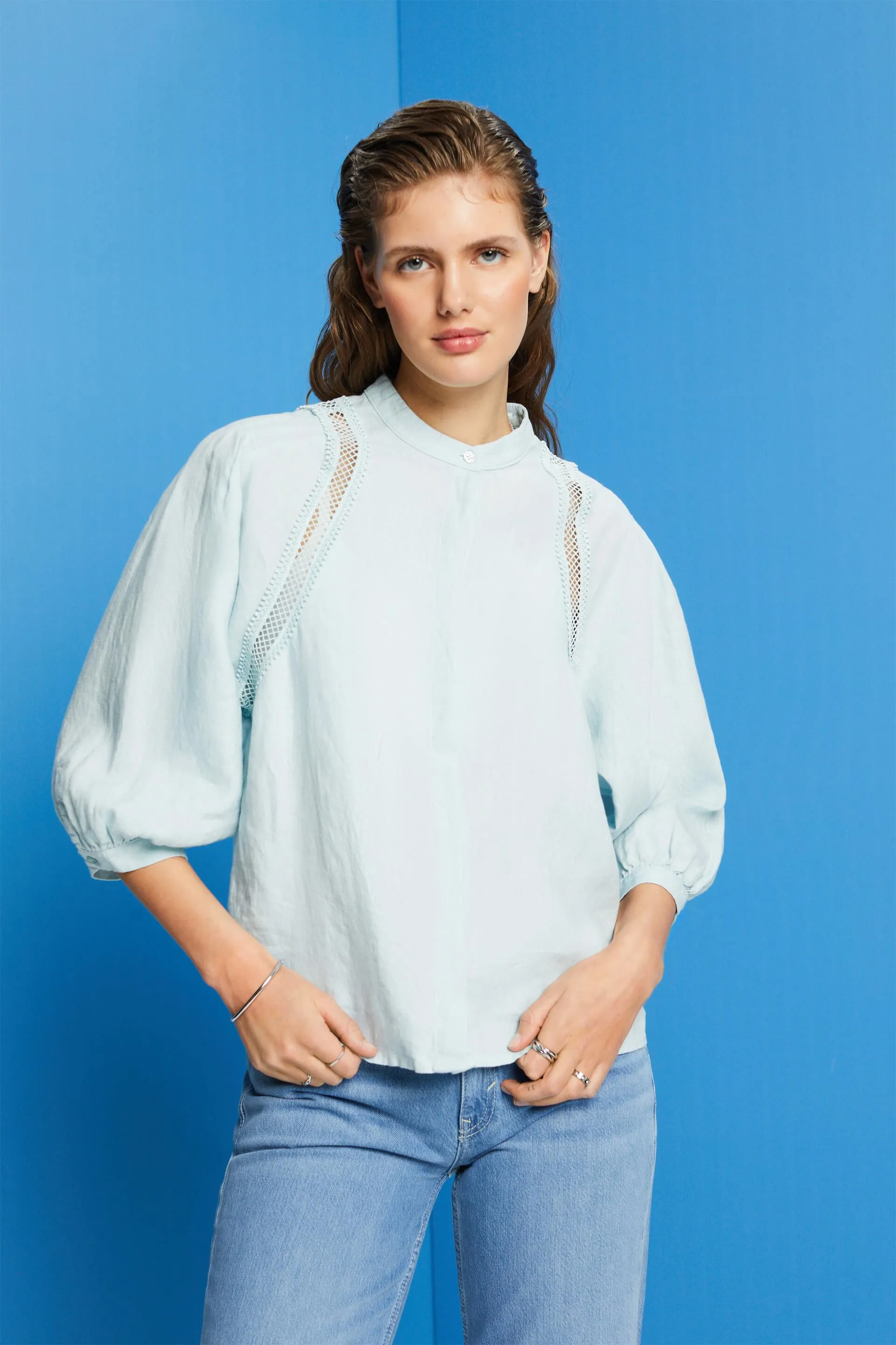 Blusa in tessuto in lino