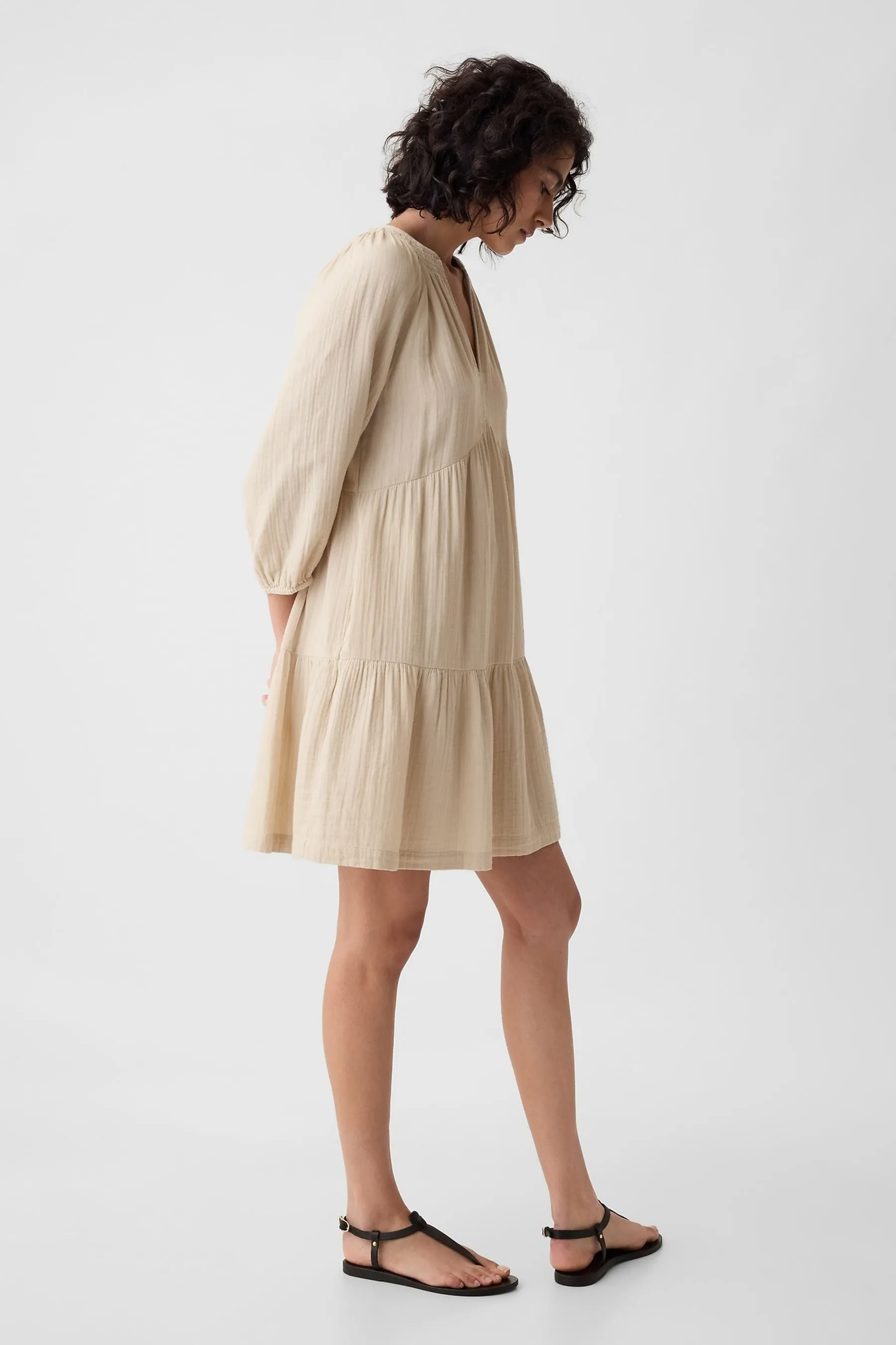 Gap - Abito corto a balze in cotone stropicciato con maniche a 3/4