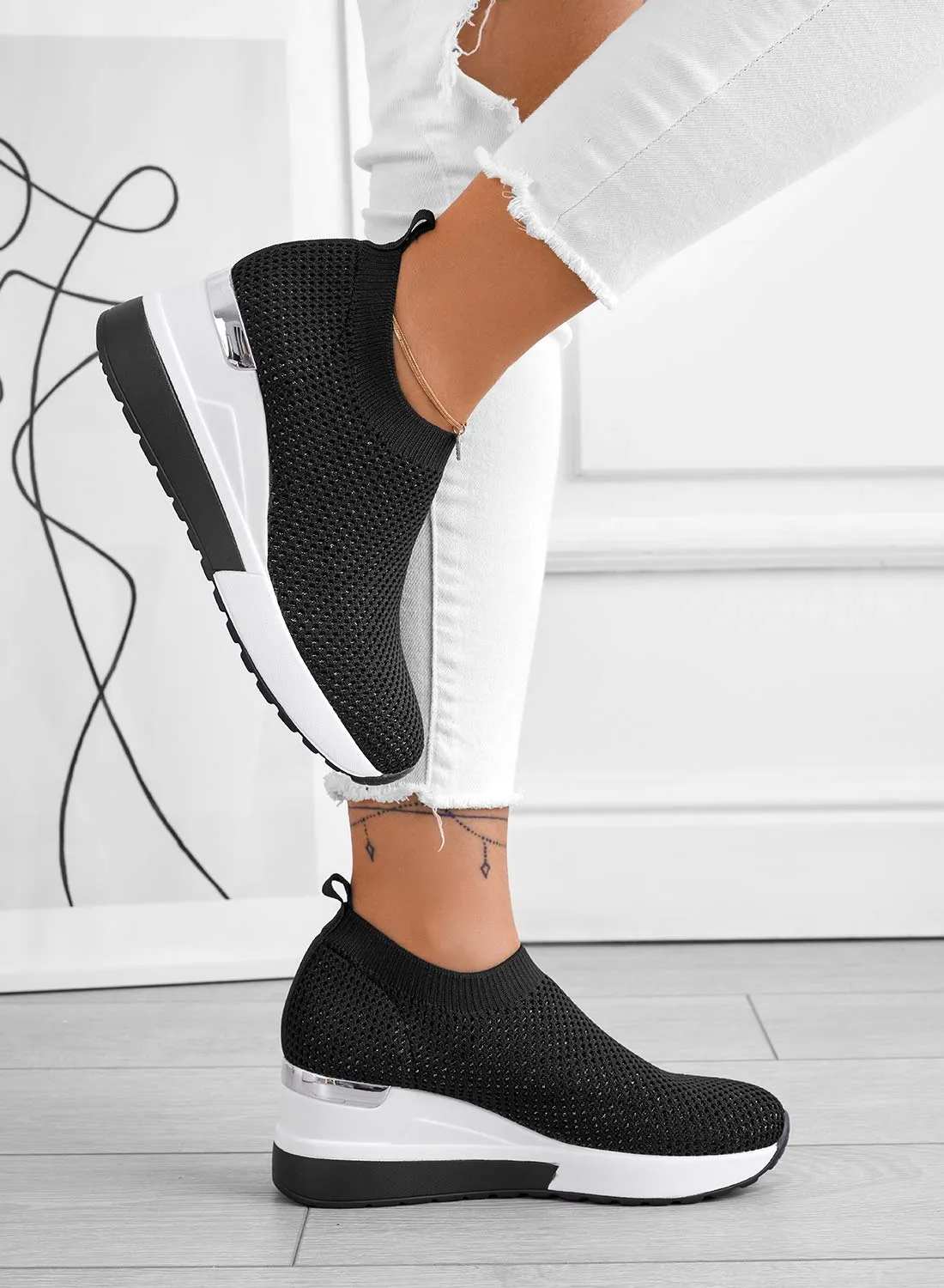 GINA - Sneakers nere in tessuto elastico