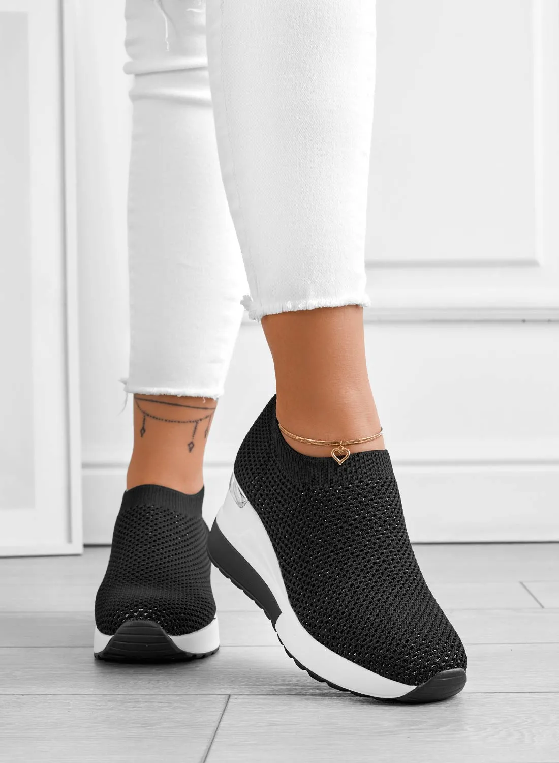 GINA - Sneakers nere in tessuto elastico