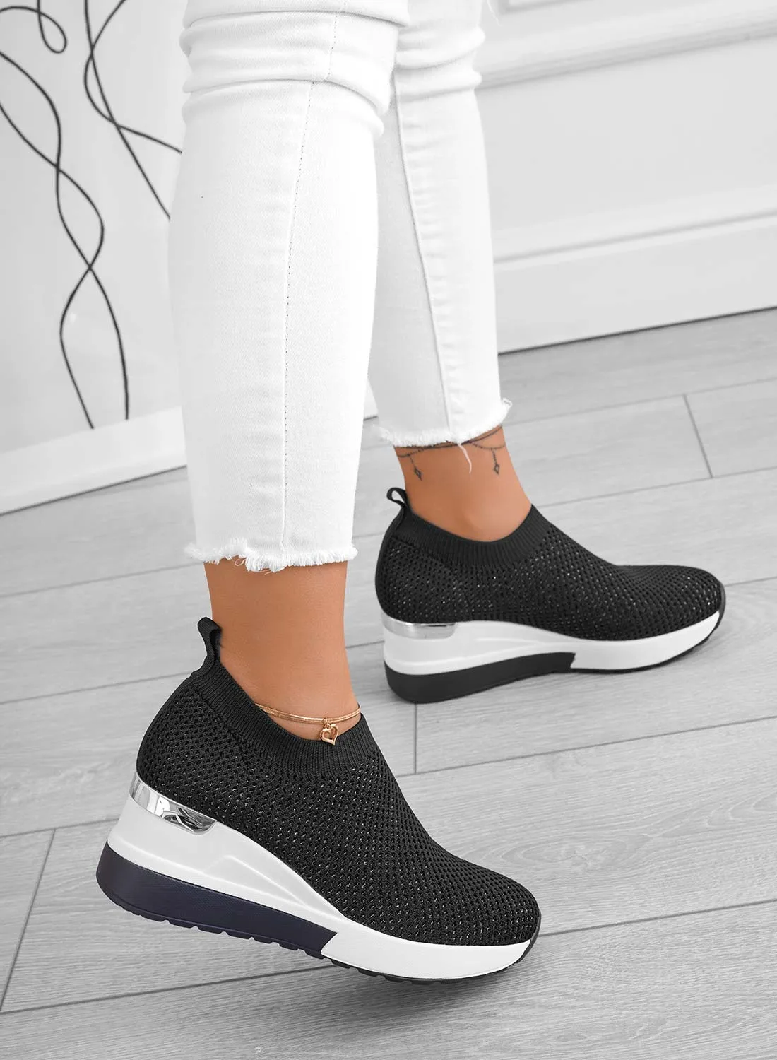 GINA - Sneakers nere in tessuto elastico