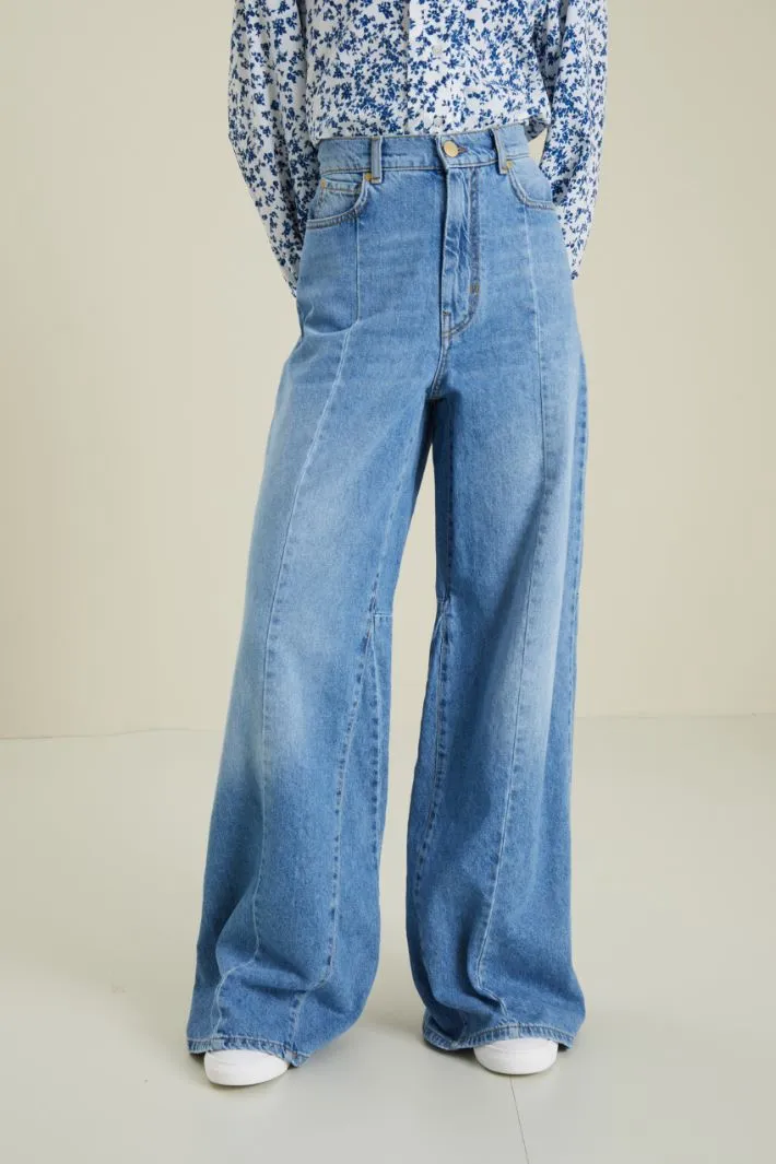 Jeans svasati in denim