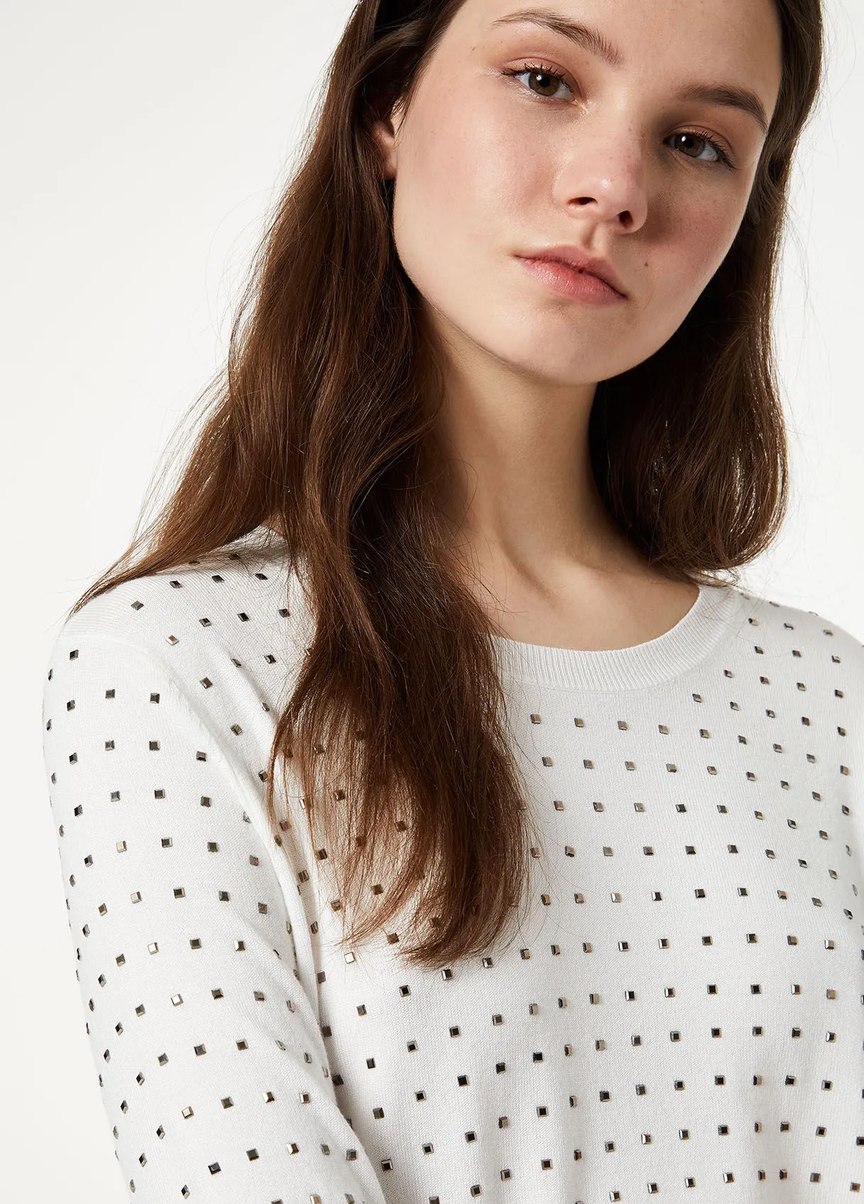 Maglia con borchie