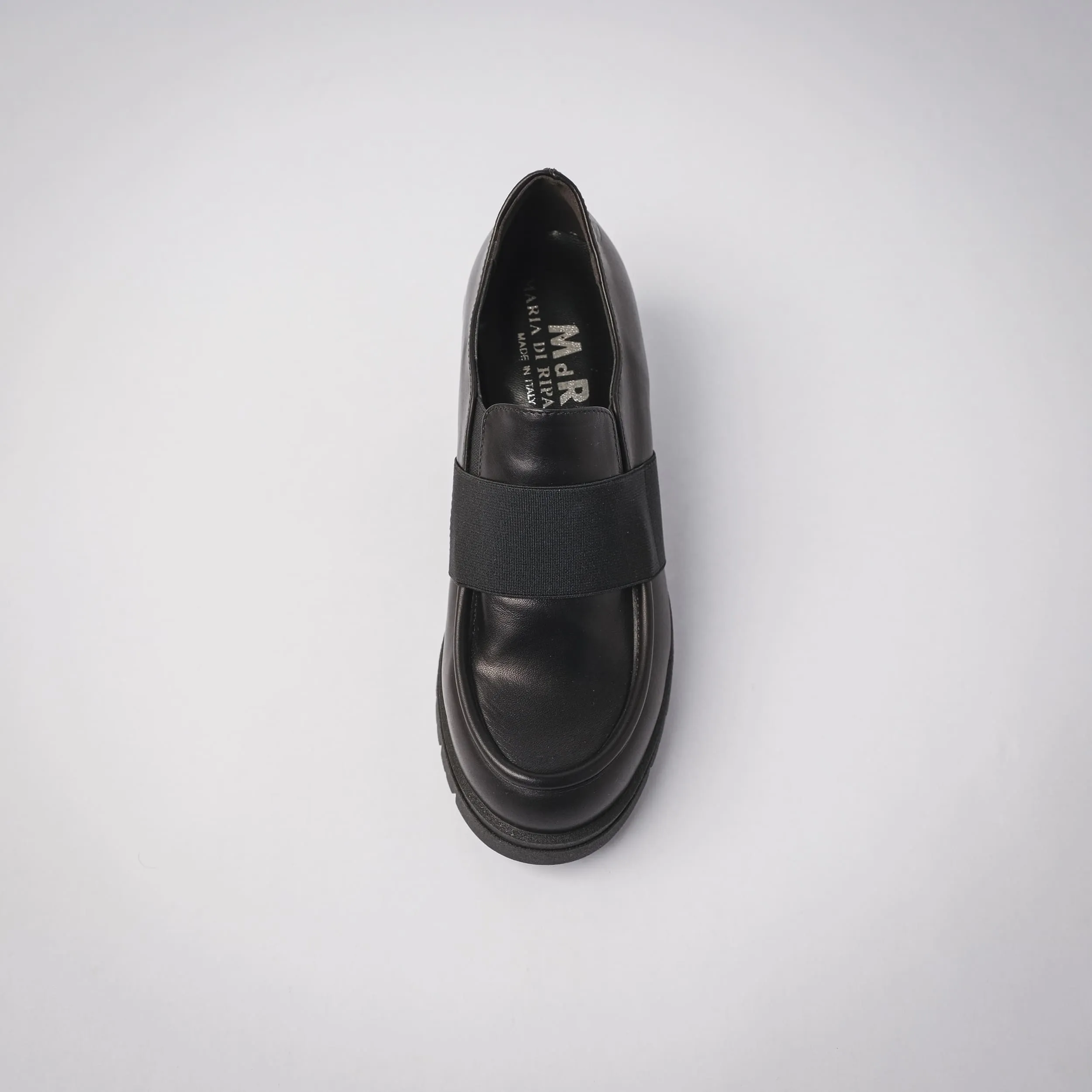 Mocassino con tacco e dettaglio elastico