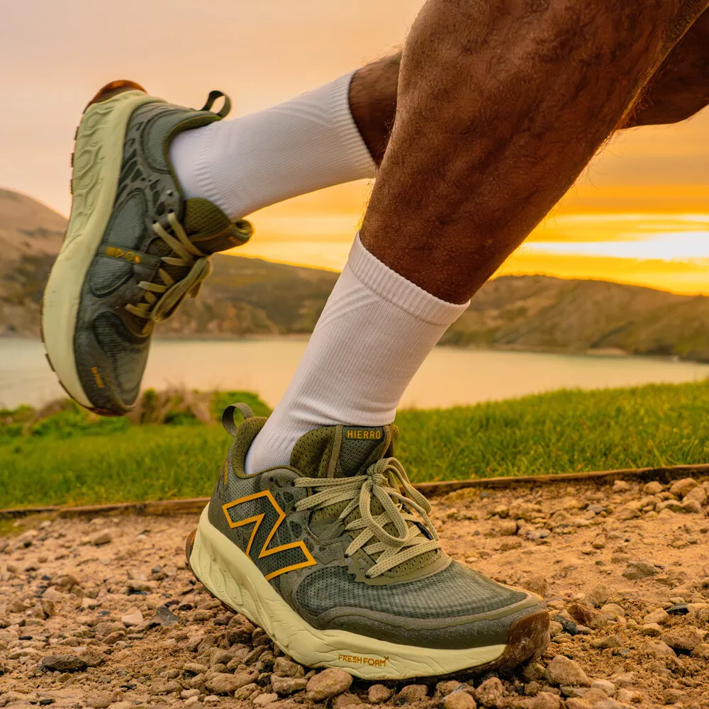 New Balance Fresh Foam X Hierro v8 scarpe da trail running- SS24