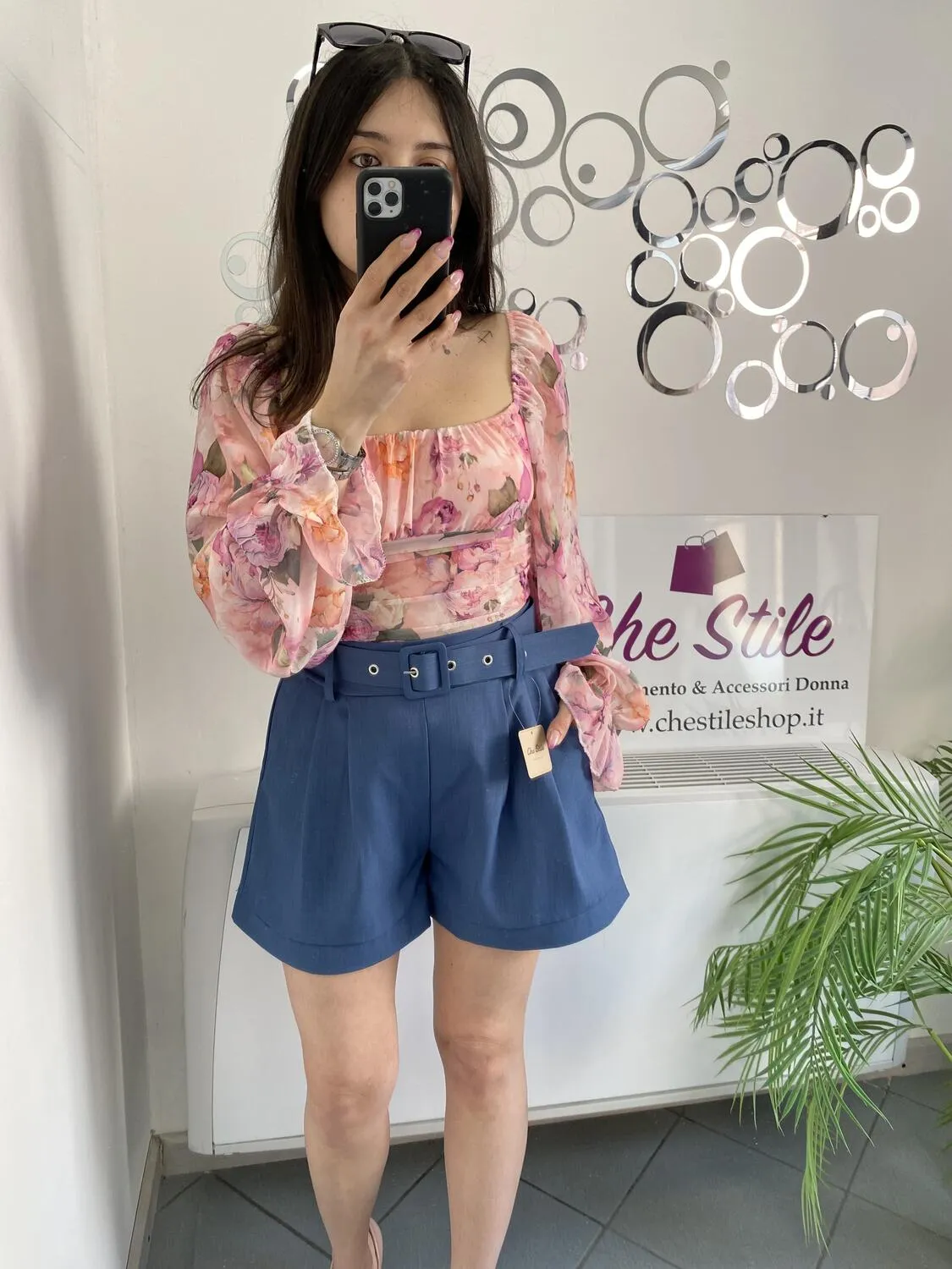 NEW Shorts in tessuto tinta unita