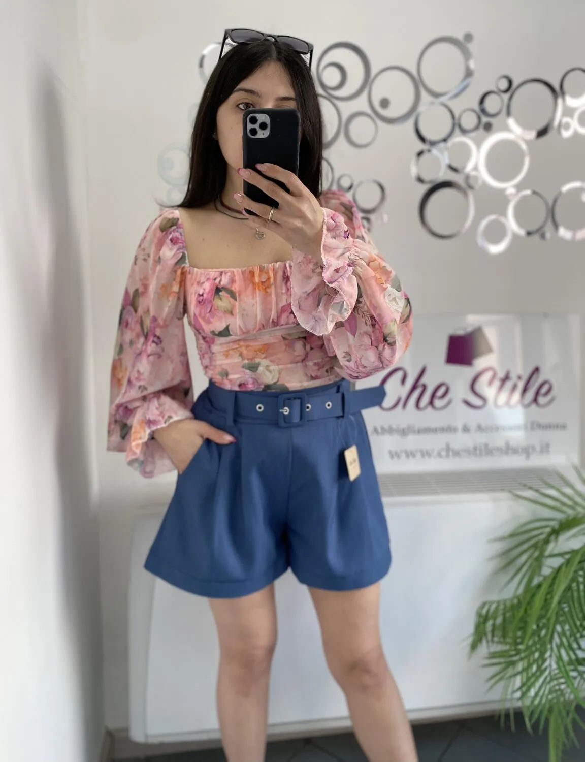 NEW Shorts in tessuto tinta unita