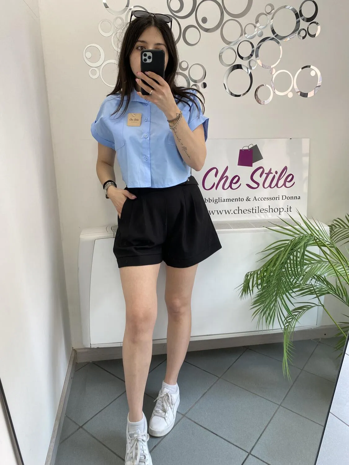 NEW Shorts in tessuto tinta unita