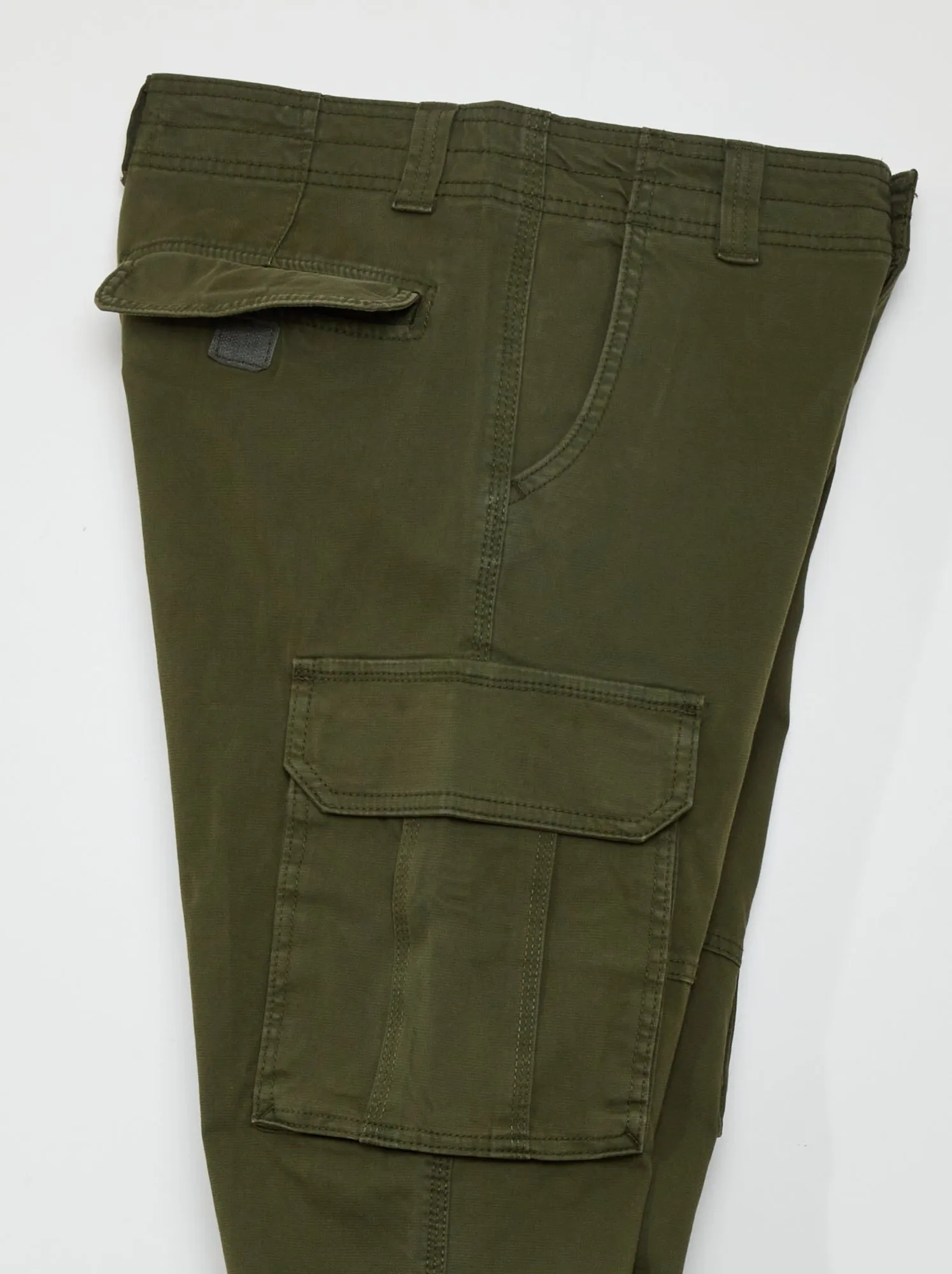 Pantaloni dritti con tasche sui lati - KAKI
