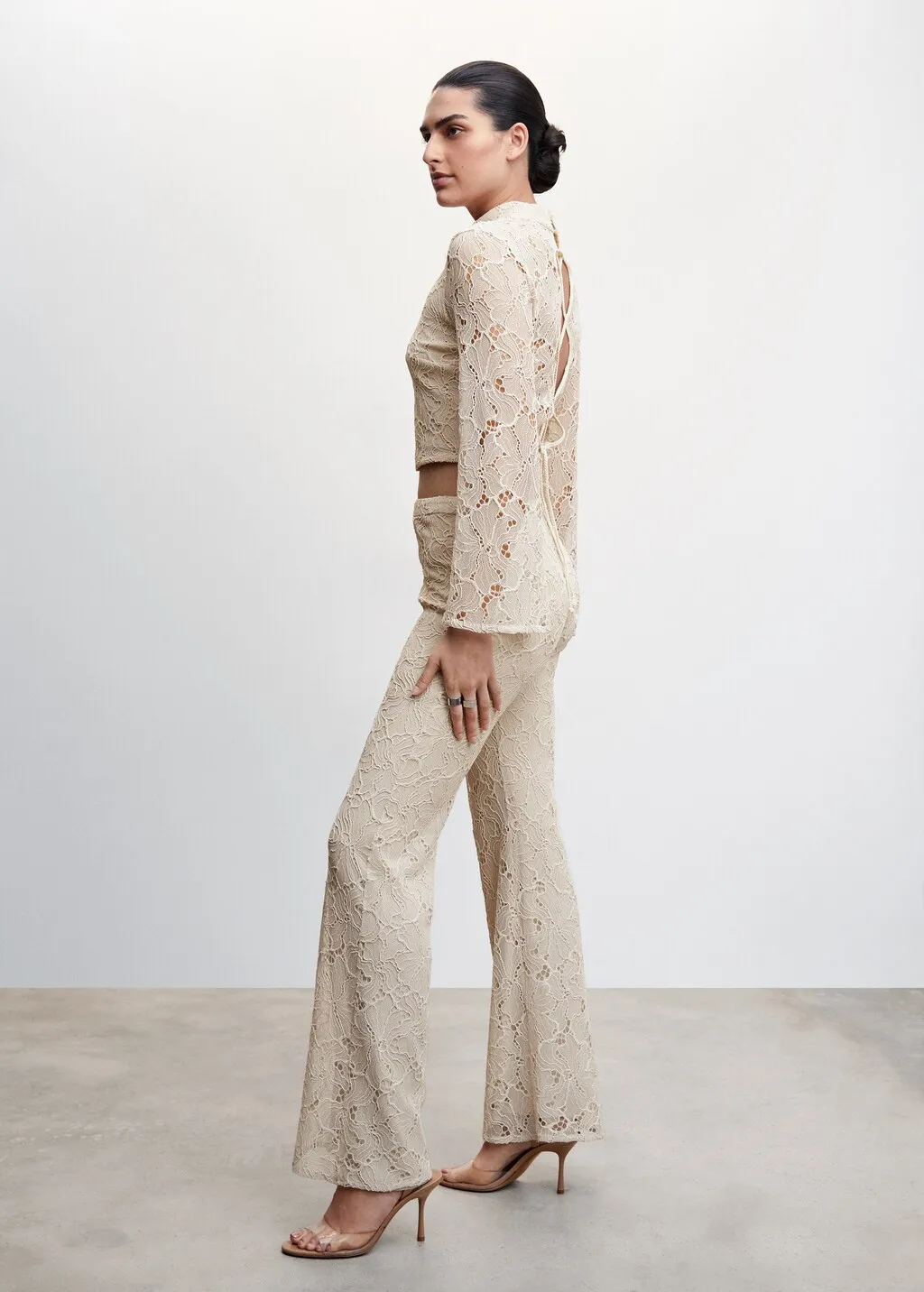 Pantaloni flare pizzo