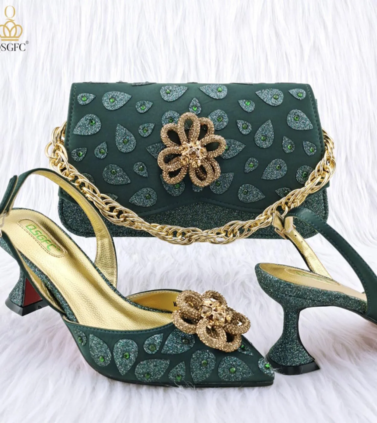 Qsgfc 2023 Borsa a mano da donna classica di design italiano Giunzione abbinata a colori Tacchi alti Scarpe e borsa da festa di