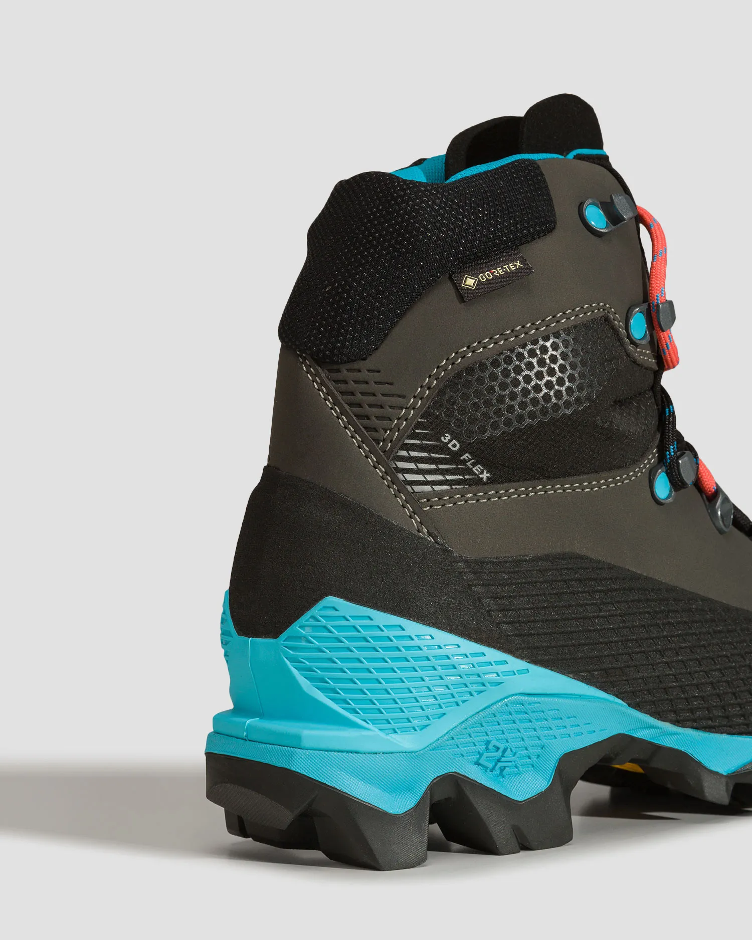 Scarpe alte alpine da donna La Sportiva Aequilibrium LT GTX 21z-999402