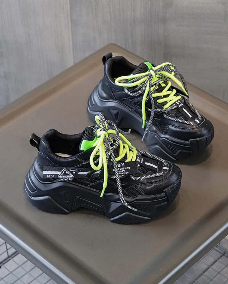 Scarpe da donna nuove per tutte le partite Scarpe bianche traspiranti con fondo spesso traspirante