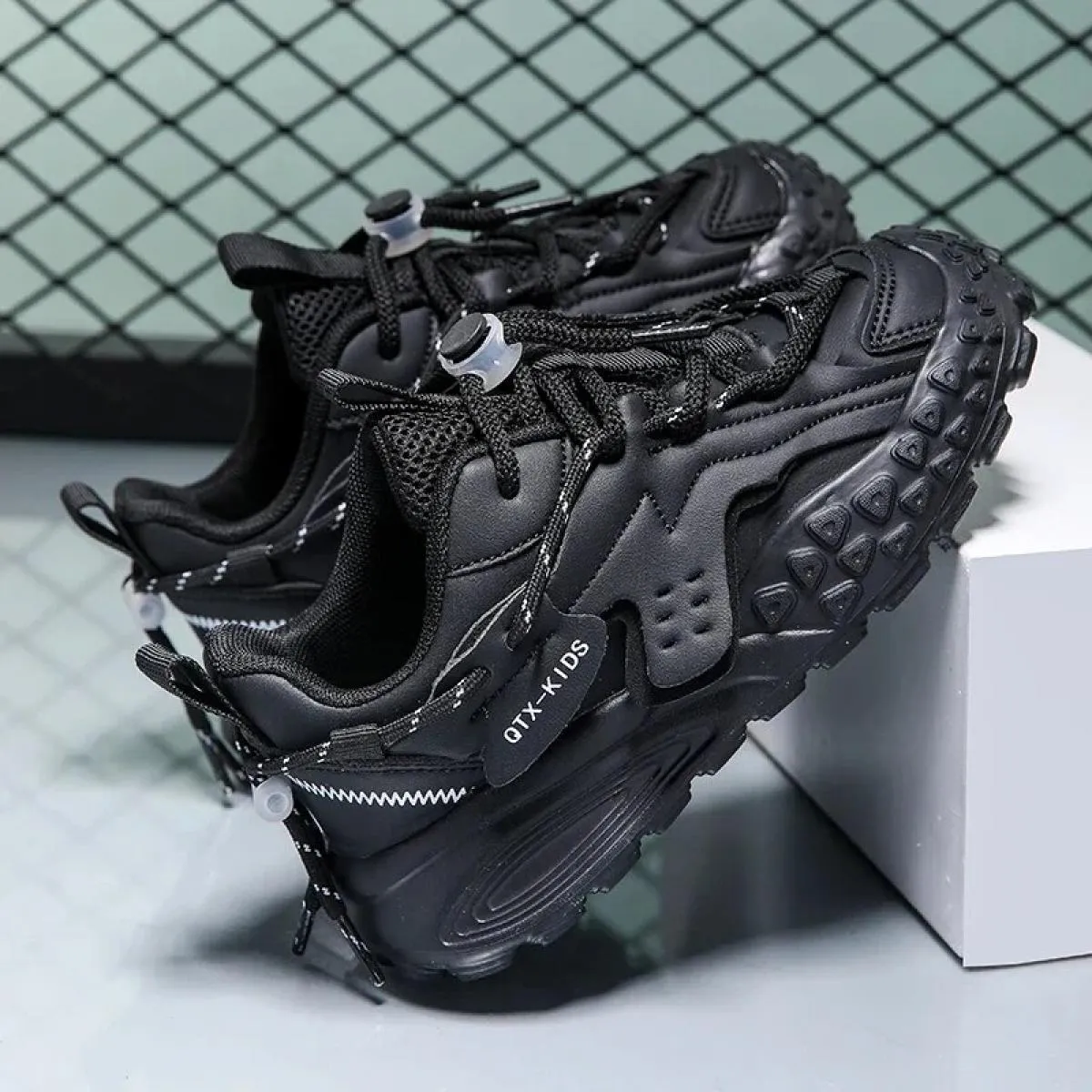 Scarpe da ginnastica per bambini Comode Alla moda Tutte le partite Primavera e autunno Spinta principale Antiscivolo Resistente