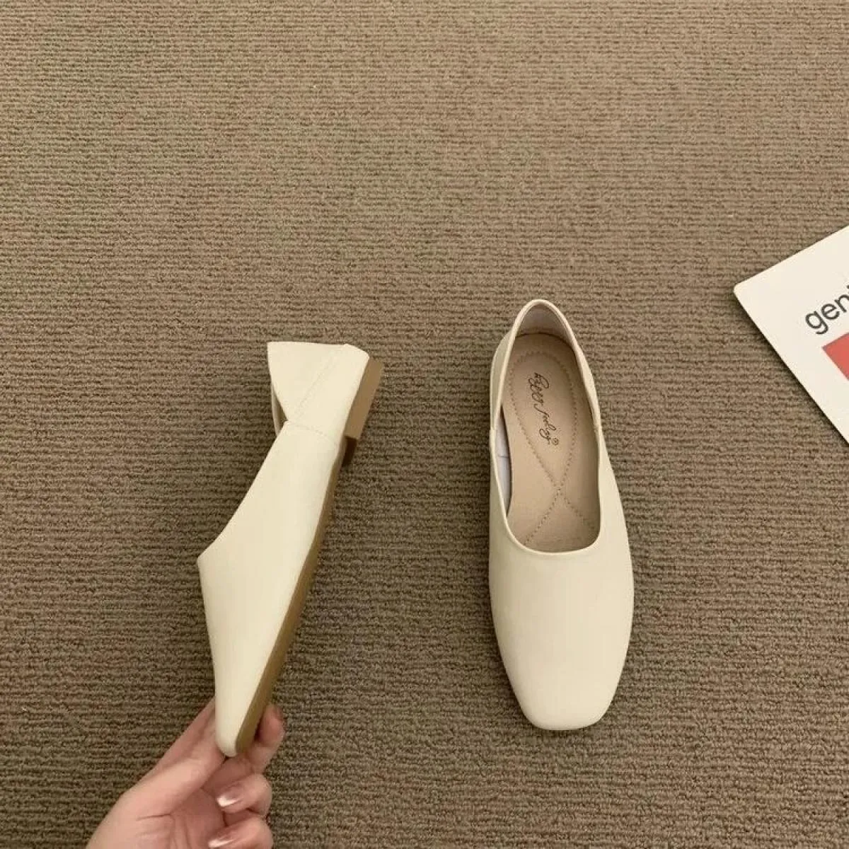 Scarpe da lavoro comode da donna con fondo piatto e taglio basso