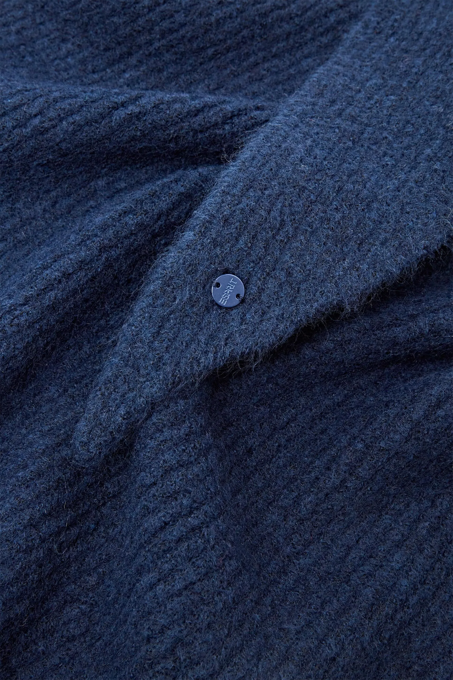 Sciarpa triangolare in maglia a coste