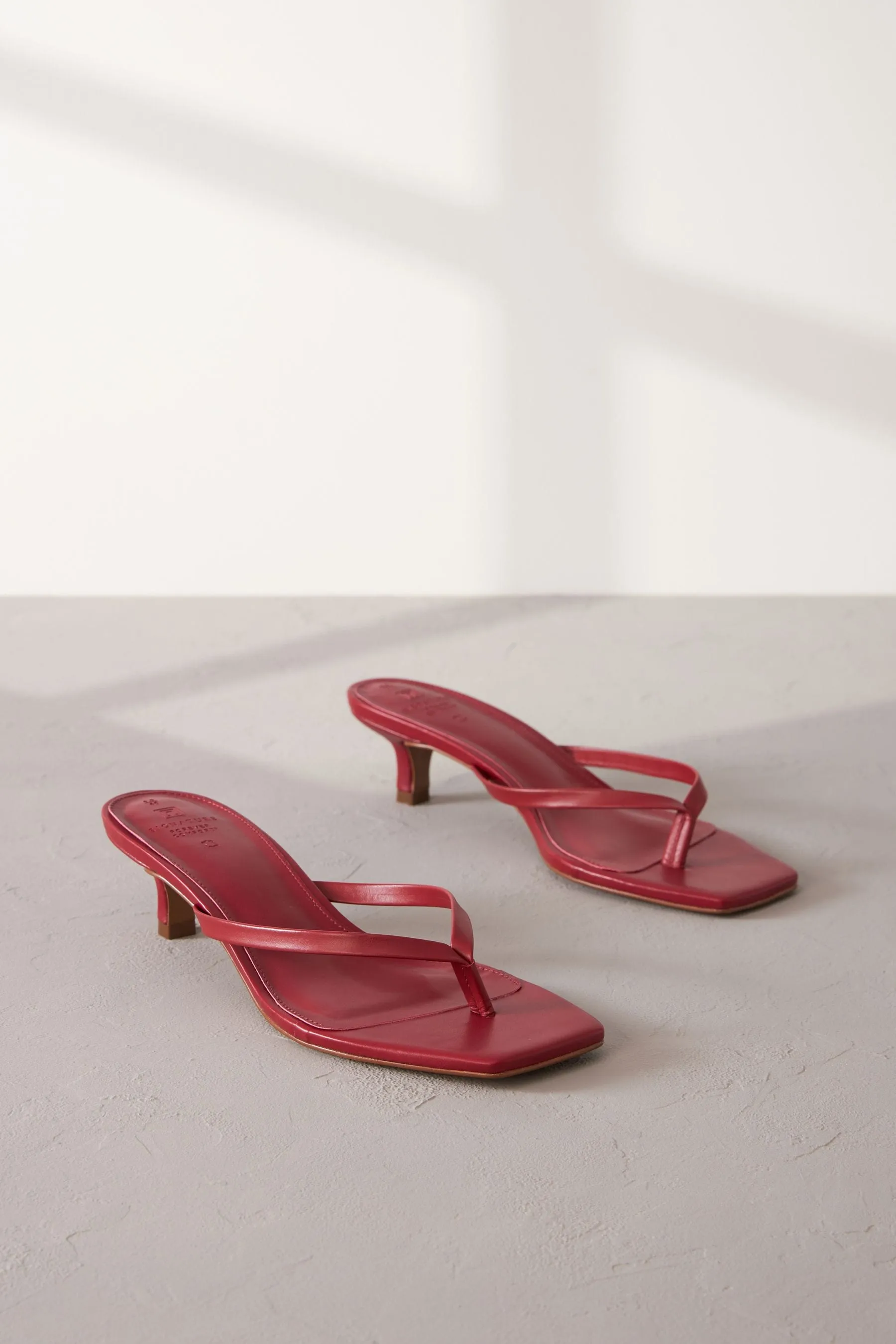 Signature - Sabot infradito in pelle con tacco