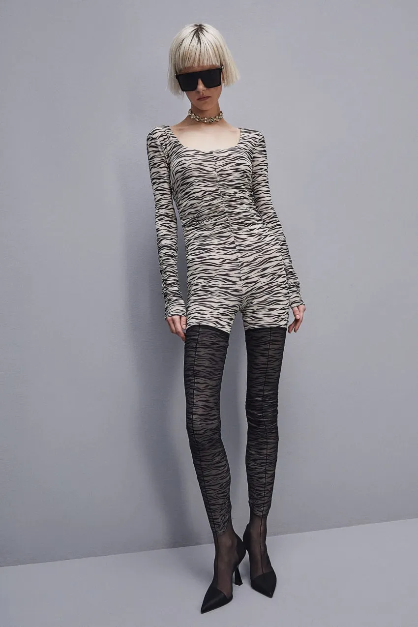 Tuta con stampa zebra     